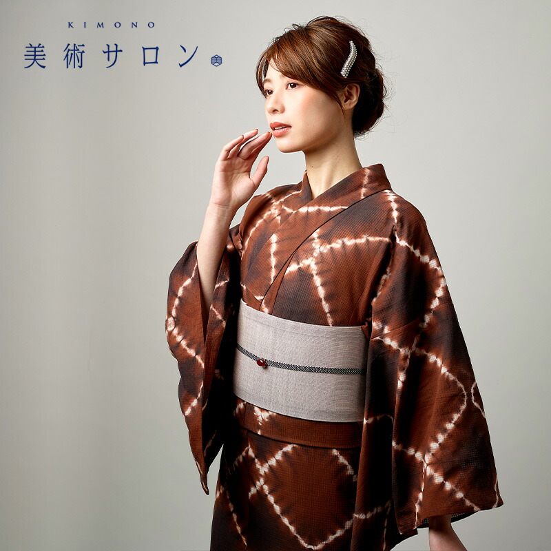 和装を彩る生きすだまたち
