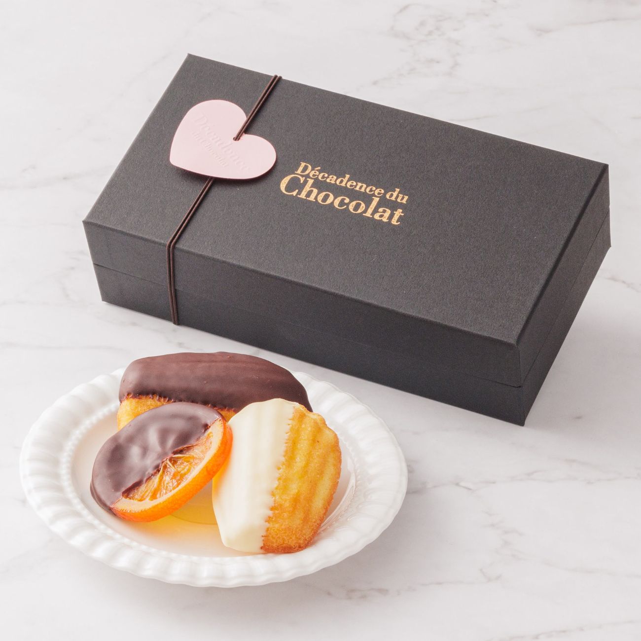デカダンスボックスS ◆バレンタイン 冬ギフト 贈り物 手土産 マドレーヌ バレンシア オレンジ チョコレート ギフト お菓子 オランジェット スイーツ プレゼント デカダンスドュショコラ 高級 お菓子ギフト ネット限定 詰め合わせ 都内ショコラティエ 菓子折り画像
