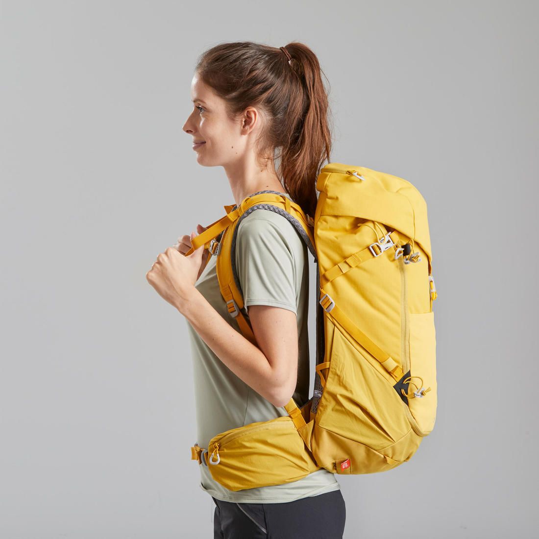 【楽天市場】QUECHUA (ケシュア)登山・ハイキング バックパック・ザック MH500 防水レインカバー付 30L ハニー S 963042：デカトロン公式 楽天市場店