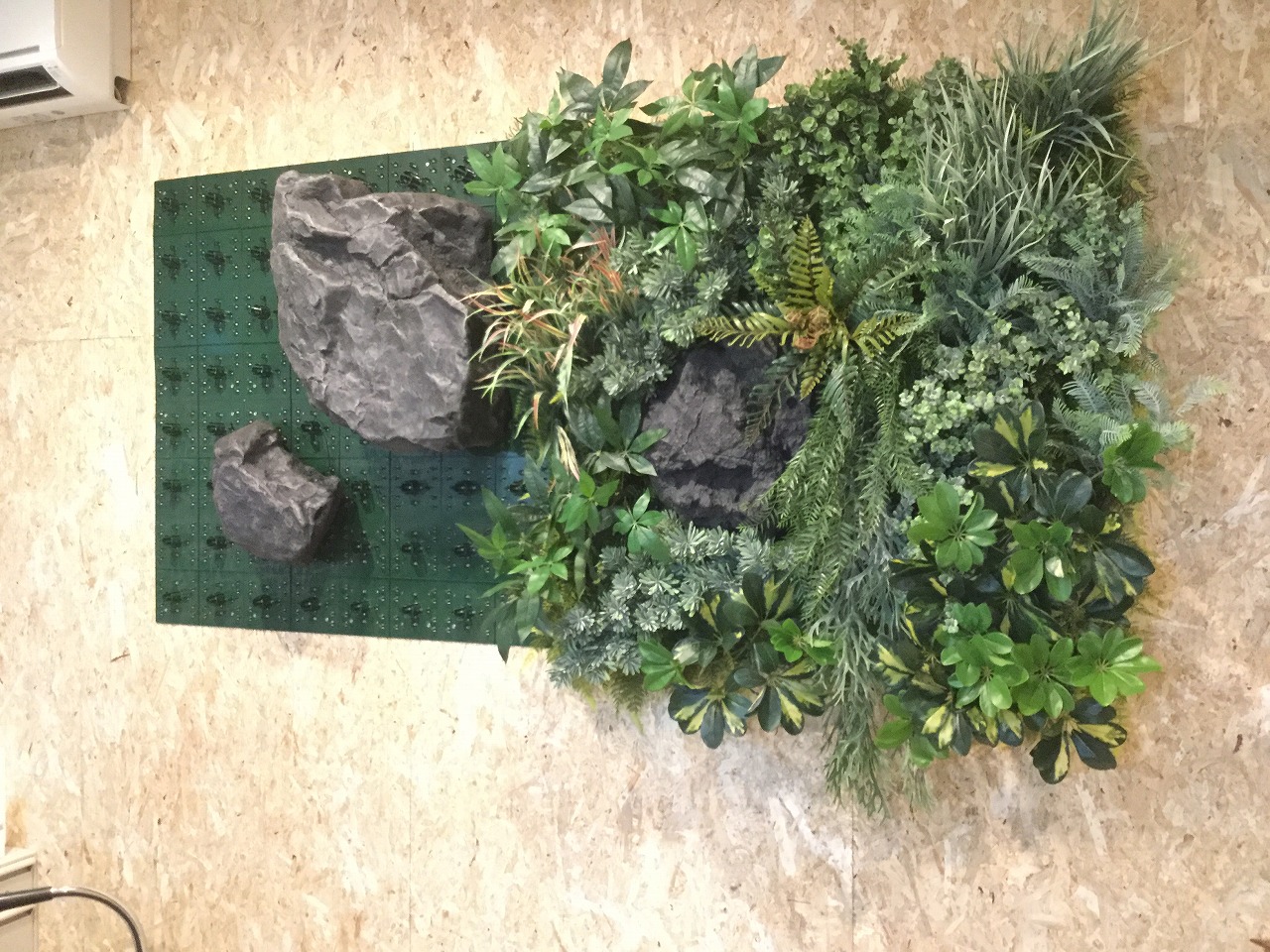 Rattanframe 大 デコプラ 壁面緑化 造花 ウォールグリーン 壁面 緑化 Diy パネル アート 壁付け 壁掛け 飾り 掲示板 インテリア おしゃれ きれい 簡単 フェイク 室内 観葉 植物 装飾 ボード 壁飾り 店舗 カフェ 喫茶店 美容院 Mergertraininginstitute Com