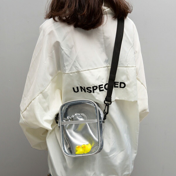楽天市場 即納あり ミニ ショルダーバッグ 透明 クリアバッグ アヒル付き スクエア型 シルバー ブラック ファッション 個性的 服 原宿系 ダンス衣装decorative