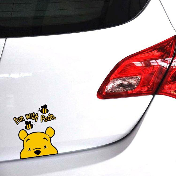 楽天市場 送料無料 ひょっこり くまのプーさん Fun With Pooh ぷーさん ウォールステッカー ディズニー 自動車 バイク用ステッカー カーステッカー Baby In Car 13 11cm G41 Decoste