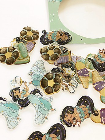 楽天市場 送料無料 Disney ディズニー アラジン ジャスミン 貼って剥がせる ぷっくり 金箔入りフレークシール H1 W100 D5mm 6柄各4枚入り Dcc19 Decoste
