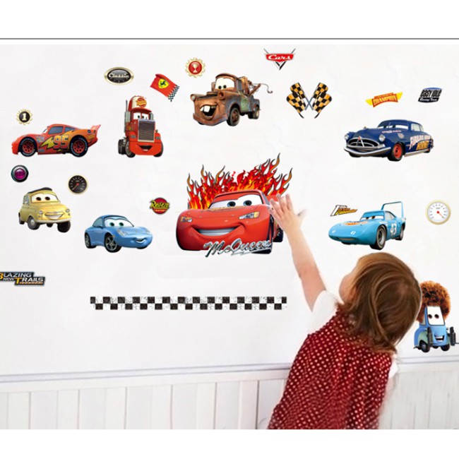 楽天市場 送料無料 Cars ディズニー カーズ2 Disney Pixar Cars 2 Alarm Clock Lightning Mcqueen 壁紙 ウォールステッカー 50 70cm 623 Decoste