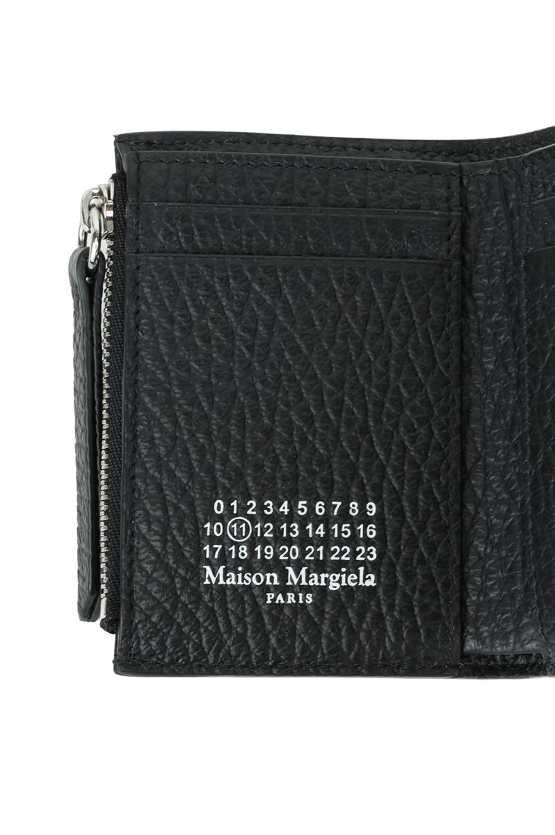 Zip Compact Tri Fold P0399 Black S56ui0136 Maison Margiela メゾンマルジェラ Bayleafkitchen Co Uk