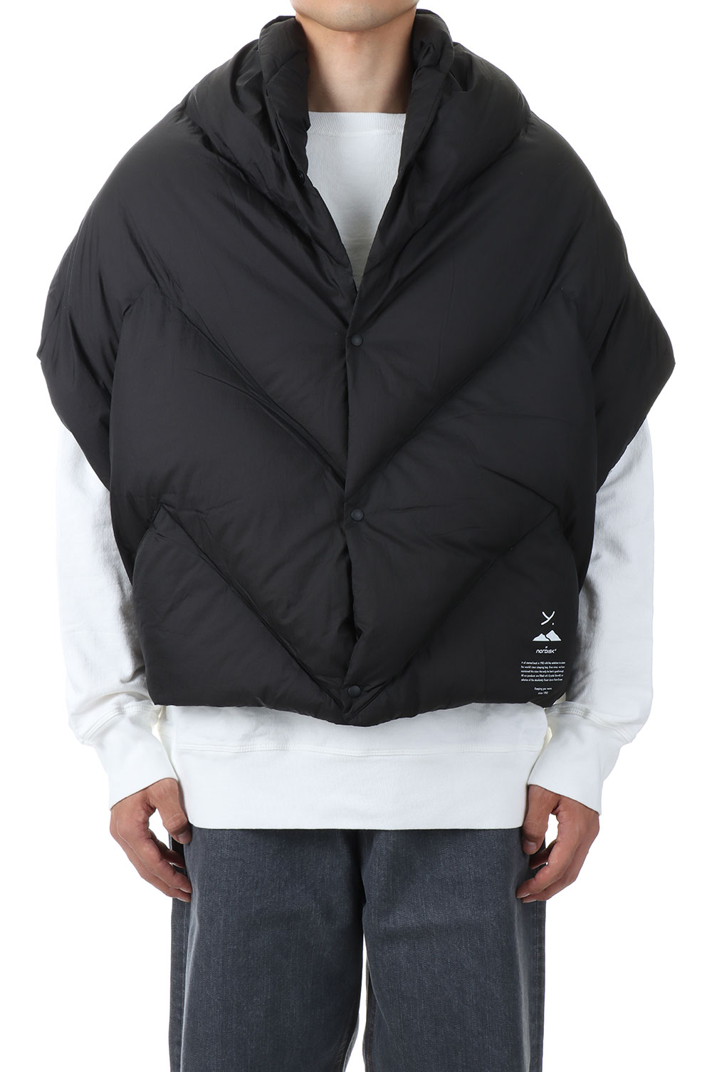 LIGHT DOWN HALF BLANKET - BLACK (YU09003) Y(dot) BY NORDISK(ワイ 一点 バイ ノルディスク)