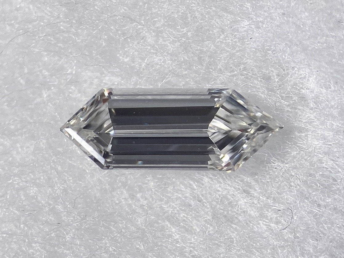 Deliciae ダイヤモンドルース ロングヘキサゴン Fカラー VVS-2【六角形】【0.212ct】【送料無料】【中央宝石研究所簡易ソーティング付】 ファンシーカット ヘキサゴンカット 豪華 ゴージャス 品質保証書 ジュエリー 稀少 おしゃれ 珍しい ルース 0.2ct CGL