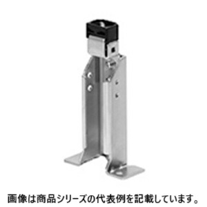 日東工業[BP25-RM]保護板支持金具・固定式・ローレット受けタイプ■型式:BP25-230RM-Z□寸法(タテ) mm:230□キャビネットフカサ:フカサ300mm□セット内容:1コ入□材質/板厚:鉄(蝶番部は亜鉛ダイキャスト)/2.3mm□表面処理:クロメートめっき