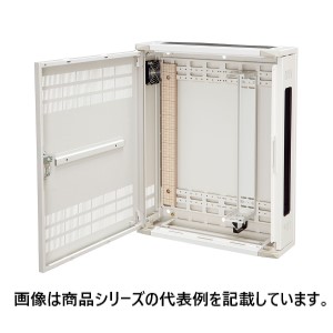 日東工業■品名記号:THD30-565-BF□[THD-BF] 壁掛け・ボデーファン付タイプ□外形寸法(mm) ヨコ:500 タテ:650 フカサ:300□取付可能ユニット:5U□塗装色:ペールホワイト塗装(10YR8.5/0.5)□製品質量(kg):15.5