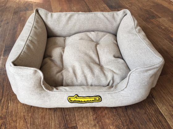 超特価 送料無料 数量限定 Georgeジョージ New Bumper 数量限定 Bed Kahki 犬用品 Mサイズ 12時まで受付で即日発送 人気ブランドの