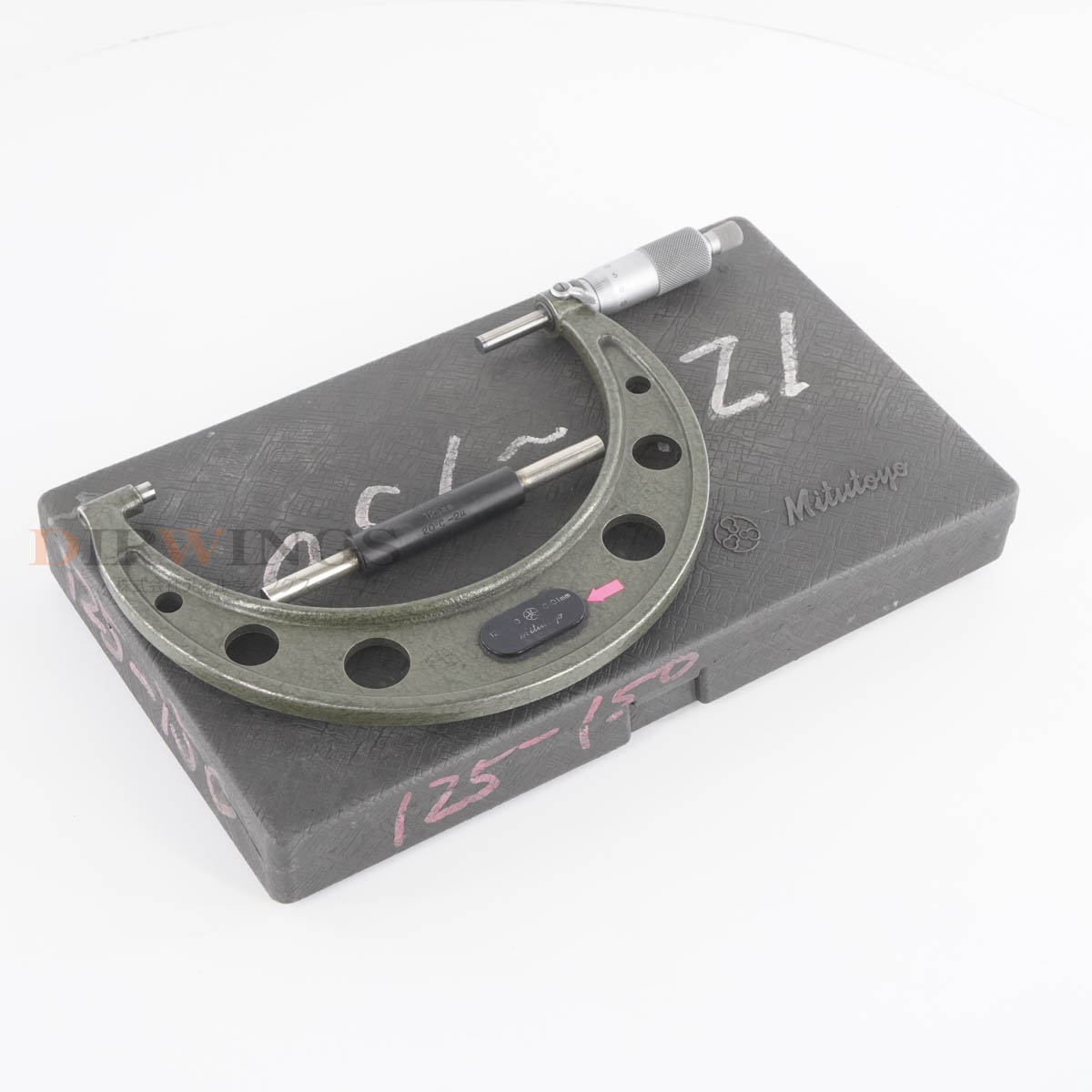 【中古】[DW]8日引き請ける Mitutoyo 125-150 103-142A ？ OM-150 ？ Micrometer ミクロメーター 0.01粍 [07017-0019]