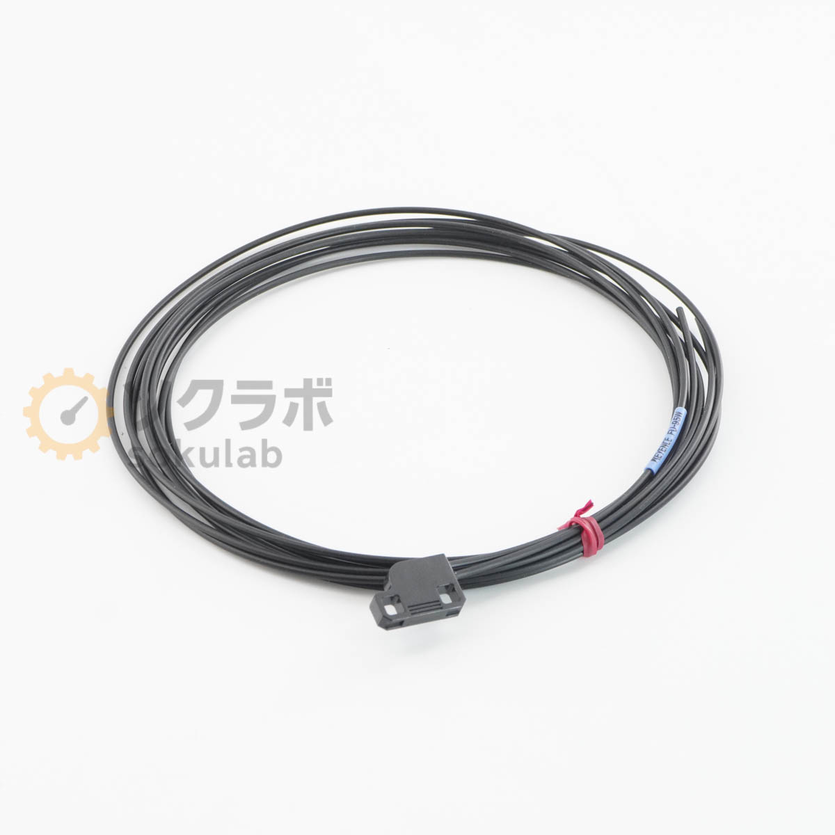 【中古】[PG]8日引きうける 4台入荷 KEYENCE FU-95W 衣料繊維社会的単位 液面さがし当てる型 Fiber Unit 衣料繊維社会的単位 [08100-0046]