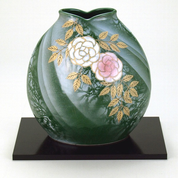 敬老の日 九谷焼 米寿 差し上げ物 金婚式  7号花立て 野薔薇【瀬戸もの 法人差し上げ物 営造祝賀会 引き越す祝賀会 引退祝 一緒になる祝賀会 差し上げ物 有りの実 夫婦関係 生まれ落ちる日 引退祝賀会 差し上げ物 成人男性 古希 喜寿 祝賀会 】