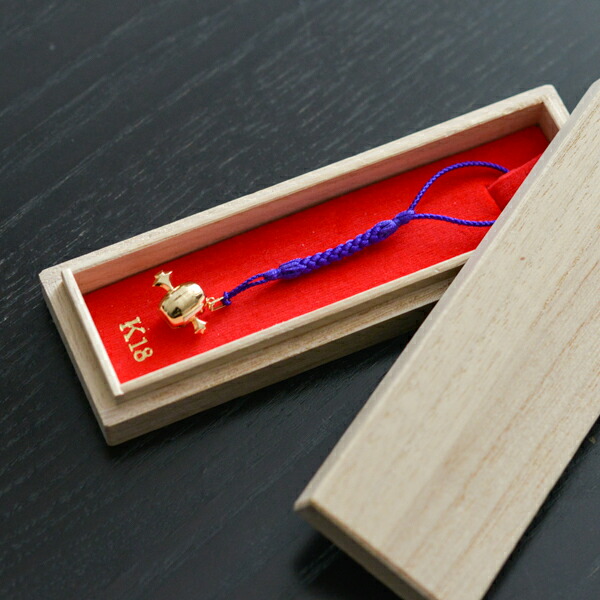 K18 根付 小槌 小 ( ストラップ 美術品 工芸品 おしゃれ ブランド 東京銀器(金工芸) 結婚 出産 内祝い 引き出物 金婚式 誕生日プレゼント 還暦祝い 古希 喜寿 米寿 退職 定年 プレゼント お祝い お返し お礼 令和 両親 父 母 男性 女性 日本製 おすすめ )|伝統本舗