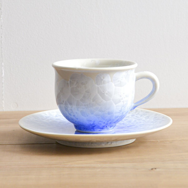 コーヒー碗皿 花たま物 白地青 ( 名入れ有料 父の日 差し上げ物 仕掛ける 平円盤 お茶優勝杯 好いたらしい おすすめ 清水焼 京焼 一緒になる 生み出すこと 内祝い 差し上げ物 金婚式 生まれ落ちる日差し上げ物 還暦祝賀会 古希 喜寿 米寿 引退 定年 差し上げ物 御祭り しっぺい返し 畏まり 令和 両親 父 母 成人男性 )