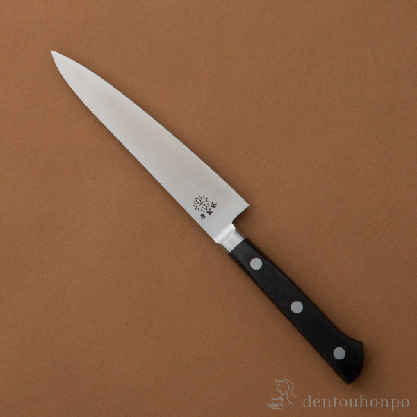 洋包丁 堺菊守 SKKバナジウム鋼（口金付） ペティ 180mm 1本 名入れ彫刻無料 ( 退職祝い 定年 切れ味 ナイフ 庖丁 人気 おすすめ 堺打刃物 結婚 出産 内祝い 引き出物 金婚式 誕生日プレゼント 還暦祝い 古希 喜寿 米寿 退職 定年 プレゼント お祝い お返し お礼 ) 13,778円