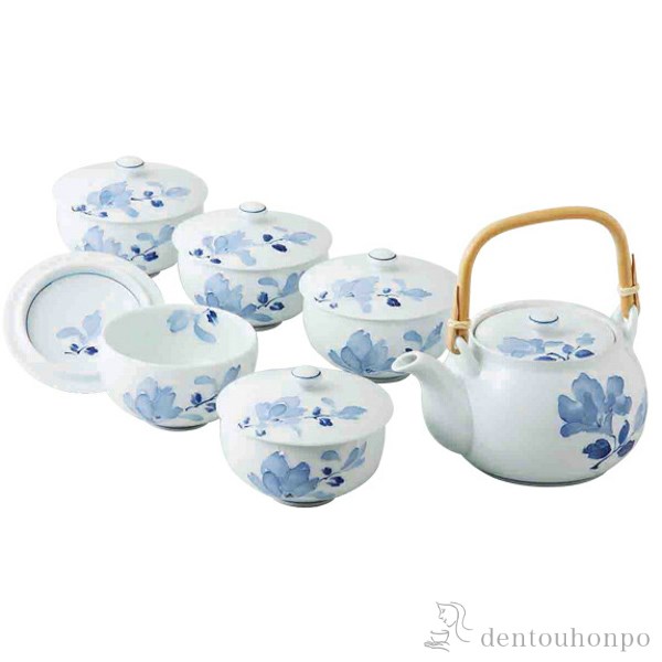 蓋付茶器揃 辻が花 湯呑5客・土瓶1個セット 木箱付き ( 木箱名入れ有料 母の日 早割 プレゼント 初任給 茶器セット 急須 湯呑み 日本茶 中国茶 波佐見焼 結婚 出産 内祝い 引き出物 金婚式 誕生日プレゼント 還暦祝い 古希 喜寿 米寿 退職 定年 プレゼント お祝い お返し )