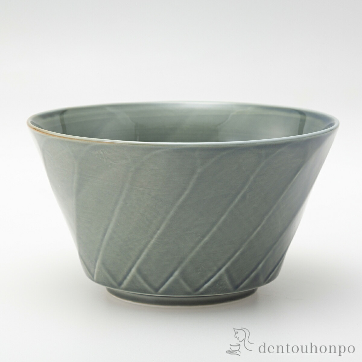 彫刻紋〈藍墨〉 ボウル 斜め彫 大 ３個セット ( 椀 碗 ボール bowl おすすめ 波佐見焼 結婚 出産 内祝い 引き出物 金婚式 誕生日プレゼント 還暦祝い 古希 喜寿 米寿 退職 定年 プレゼント お祝い お返し お礼 令和 両親 父 母 男性 女性 日本製 おすすめ おしゃれ )｜伝統本舗