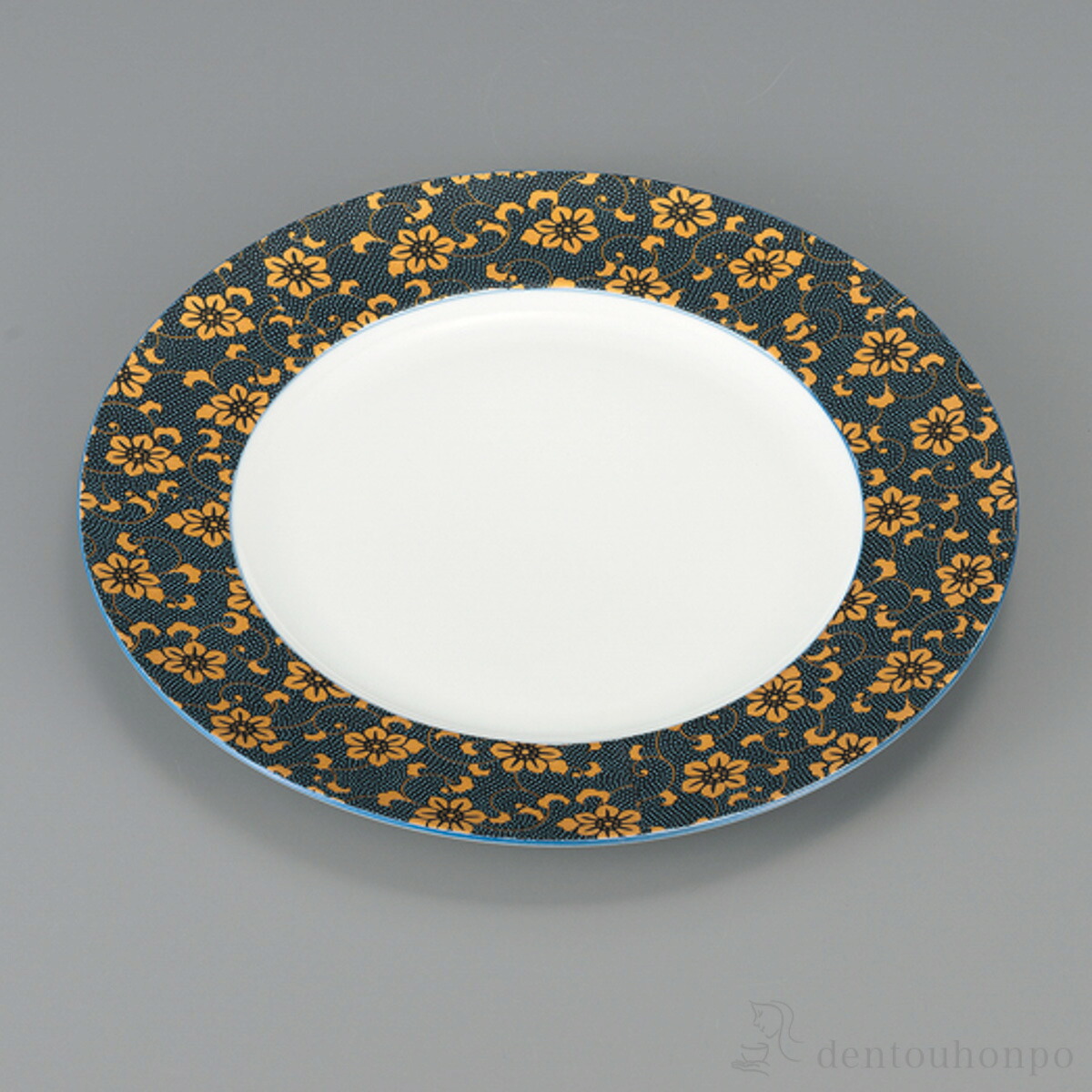 皿 青粒鉄仙 8.5号 ( 盛皿 プレート テーブルウェア 食器 パーティー 九谷焼 結婚 出産 内祝い 引き出物 金婚式 誕生日プレゼント 還暦祝い 古希 喜寿 米寿 退職 定年 プレゼント お祝い お返し お礼 令和 両親 父 母 男性 女性 日本製 おすすめ おしゃれ かわいい )|伝統本舗