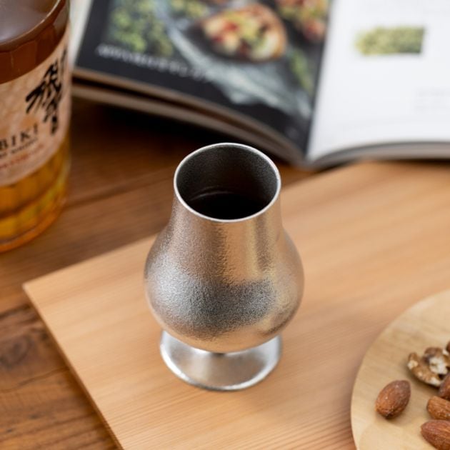 ウイスキーグラス ( 能作 母の日 早割 プレゼント 初任給 ビールグラス ビアグラス 保温 保冷 人気 高岡銅器 結婚 出産 内祝い 引き出物 金婚式 誕生日プレゼント 還暦祝い 古希 喜寿 米寿 退職 定年 プレゼント お祝い お返し お礼 令和 両親 父 母 男性 女性 )