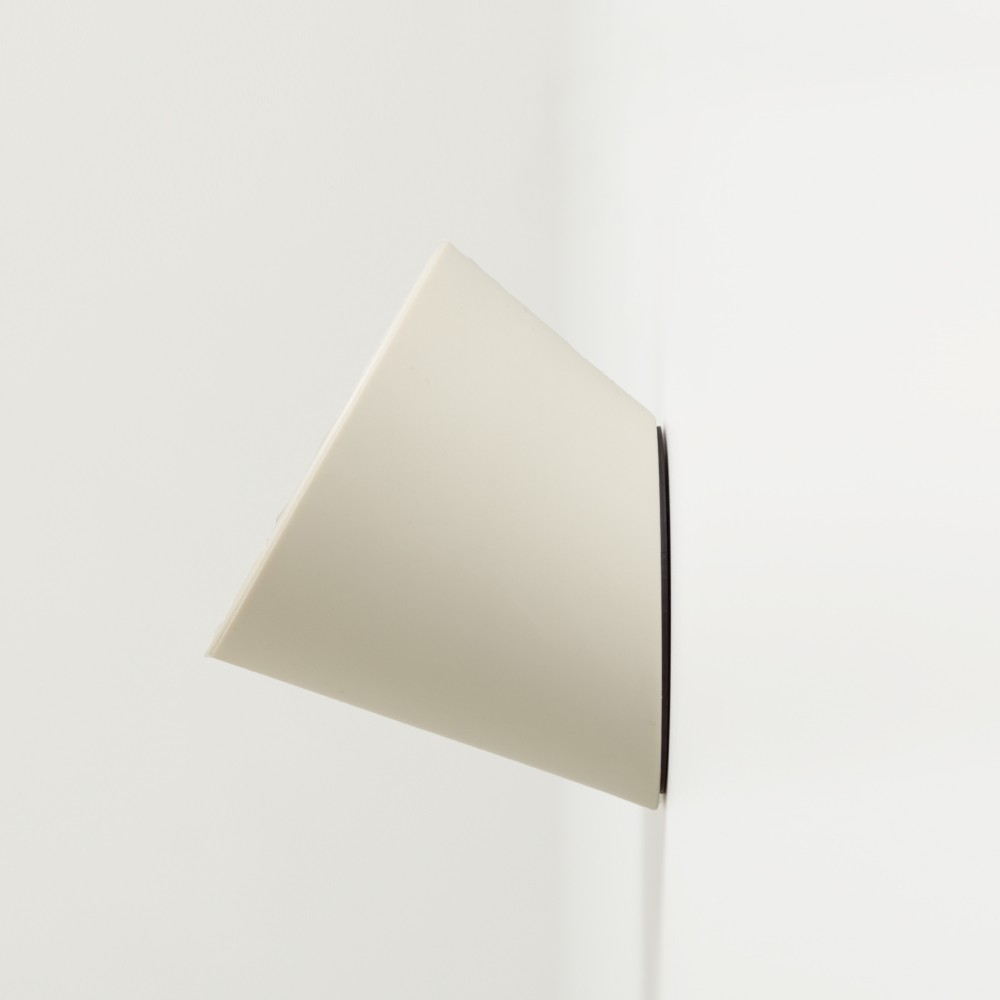 Ideaco マグネット式壁面収納 鍵 雨合羽 磁石 小物収納 帽子 玄関収納 Decuppo 雨傘 日傘 印鑑 レインコート くっつく