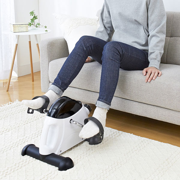 自宅 在宅 運動 器具 静音 超軽量 フィットネスバイク ホームフィットネスバイク エクササイズ ペダル 足踏み 下半身 引き締め 運動器具 自宅 トレーニング マシン 軽量 コンパクト【送料無料】