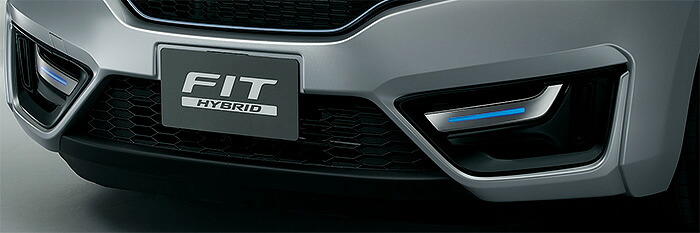 HONDA ホンダ FIT フィット ホンダ純正 ロアガーニッシュ フロント サテン調メッキ/スモールライト連動LEDイルミネーション ( ブルー ) 付 [ 2016.1～次モデル] | フロント ロアガーニッシュ フロント用 ロア ガーニッシュ ホンダ純正 取り付け 車 外装 部品 パーツ