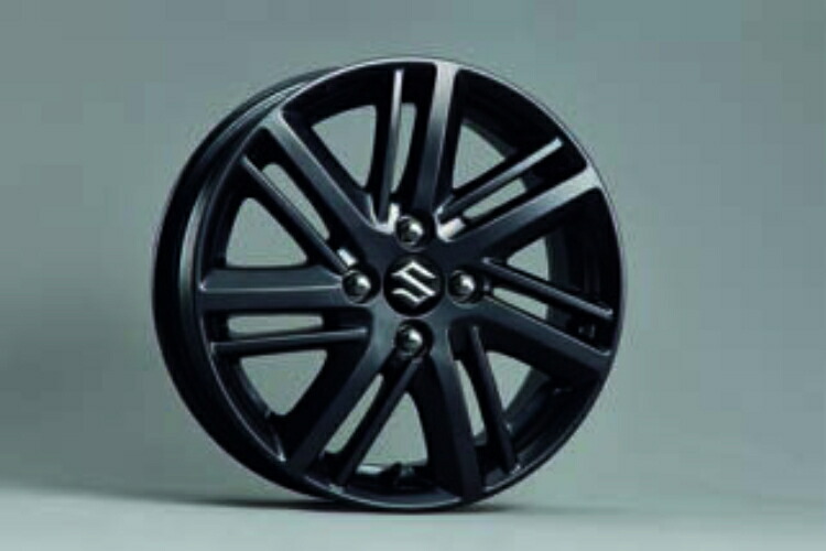 M。スズキ ソリオ純正15インチ エンブレムリアパーツセット M様専用。スズキ ソリオ純正15インチ エンブレムリア