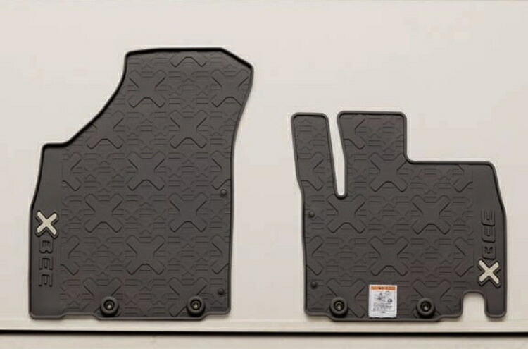 SUZUKI スズキ 純正 フロアマット（トレー） BB30 75901-76RB0 | XBEE クロスビー 車用品 カー用品 フロアマット カーパーツ 内装パーツ カーマット 内装マット 内装部品 車種専用 シンプル 汚れ防止 おしゃれ 車種別 フロア マット 車種別 カー 車内 汎用 無地 床｜DE（desir de vivre）