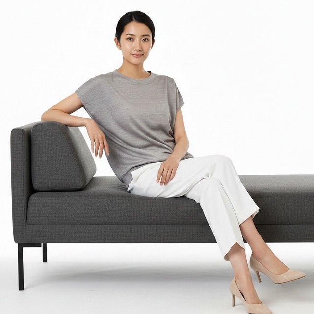 PUPULA(ププラ） リネン 側面タック図案化 ニットソー ティーシャツ【レディース流行り物 30代 40代 50代 60代】 Tシャツ・カットソー-レディースファッション