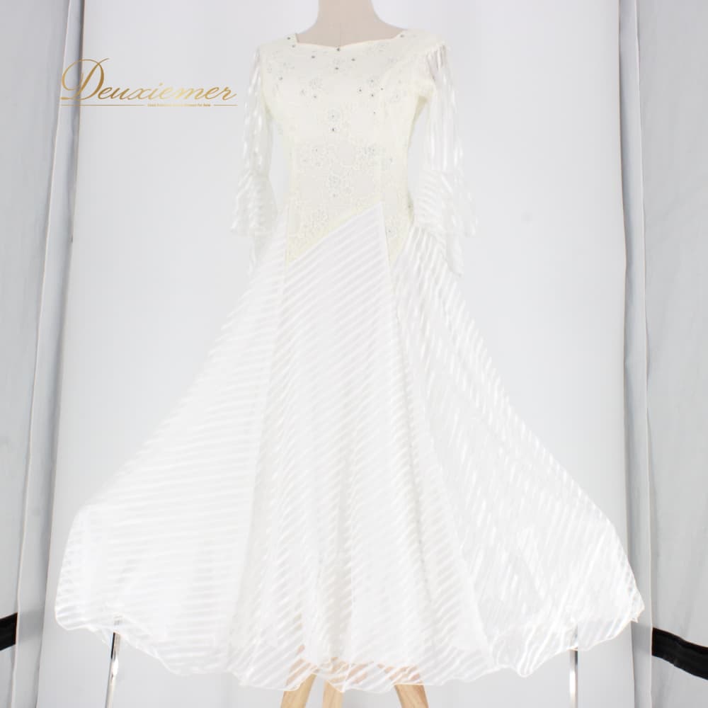 【中古】 prima boutique プリマブチック 人付き合い社交ダンス お召しもの 標準尺度 お召しもの 衣装 寄りあいお召しもの レディース 白いこと系 白 花柄 スピード競技 生産ライン石ころ 白系 御芽出度風 フォーマル D018-2510122011849