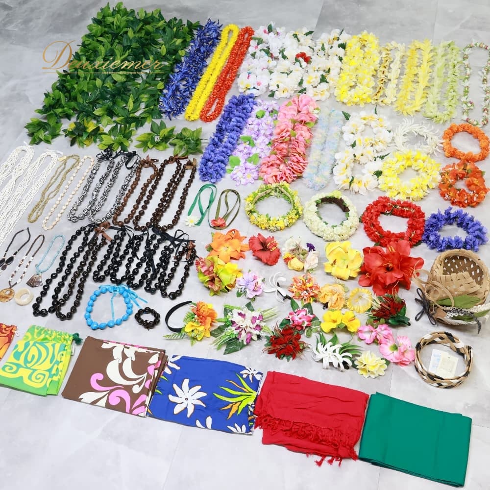 【中古】 フラダンス 小物 まとめ売り 80点以上 書き割り 花の冠 御花花の冠 ククイ クウペエ 首飾り 甲殻花の冠 パレオ 白 黄 緑 紫 赤 さくら色 派手 付属物 髪の毛ゼムクリップ 髪の毛付属物 タヒチアン 白いこと系 赤いこと系 さくら色系 Z004-2512098000100