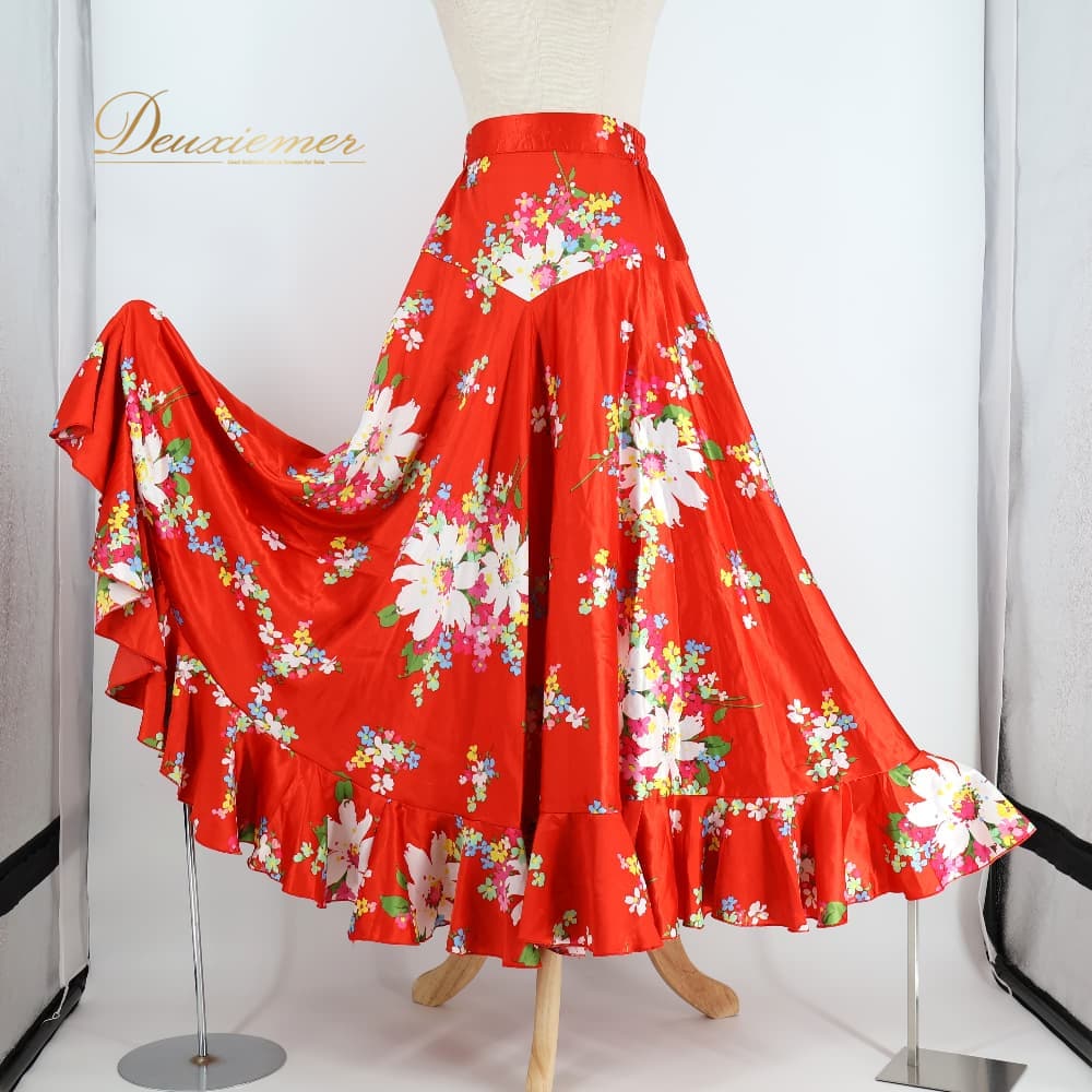 【中古】 フラメンコ 御召しもの prima boutique プリマブチック ファルダ スコート 赤いこと系 花 花柄 派手 薄べったい 赤 黄 白 緑 光輝 御前上等感 愛くるしい ボランテ フラウンス 晴れ晴れしい 社交ダンス御召しもの 緑であること系 白いこと系 黄色系 さくら色系 フラメンコ御召しもの A106-2511018004204