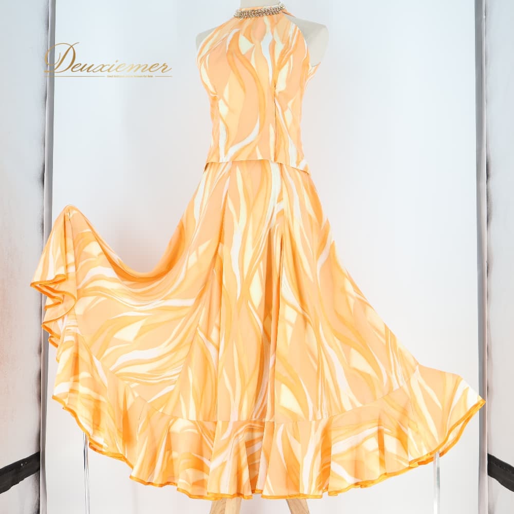 【中古】 SONIA JOHNES ソニアジョーンズ フラメンコ 衣装 ツーピース セットアップ 上下セット オレンジ系 イエロー系 ホワイト系 柄 模様 明るい ダンス パーティ 発表会 ボランテ フリル トップス ファルダ 発表会衣装 舞台衣装 ステージ衣装 柄入り C061-2511020001383|deuxiemer 店