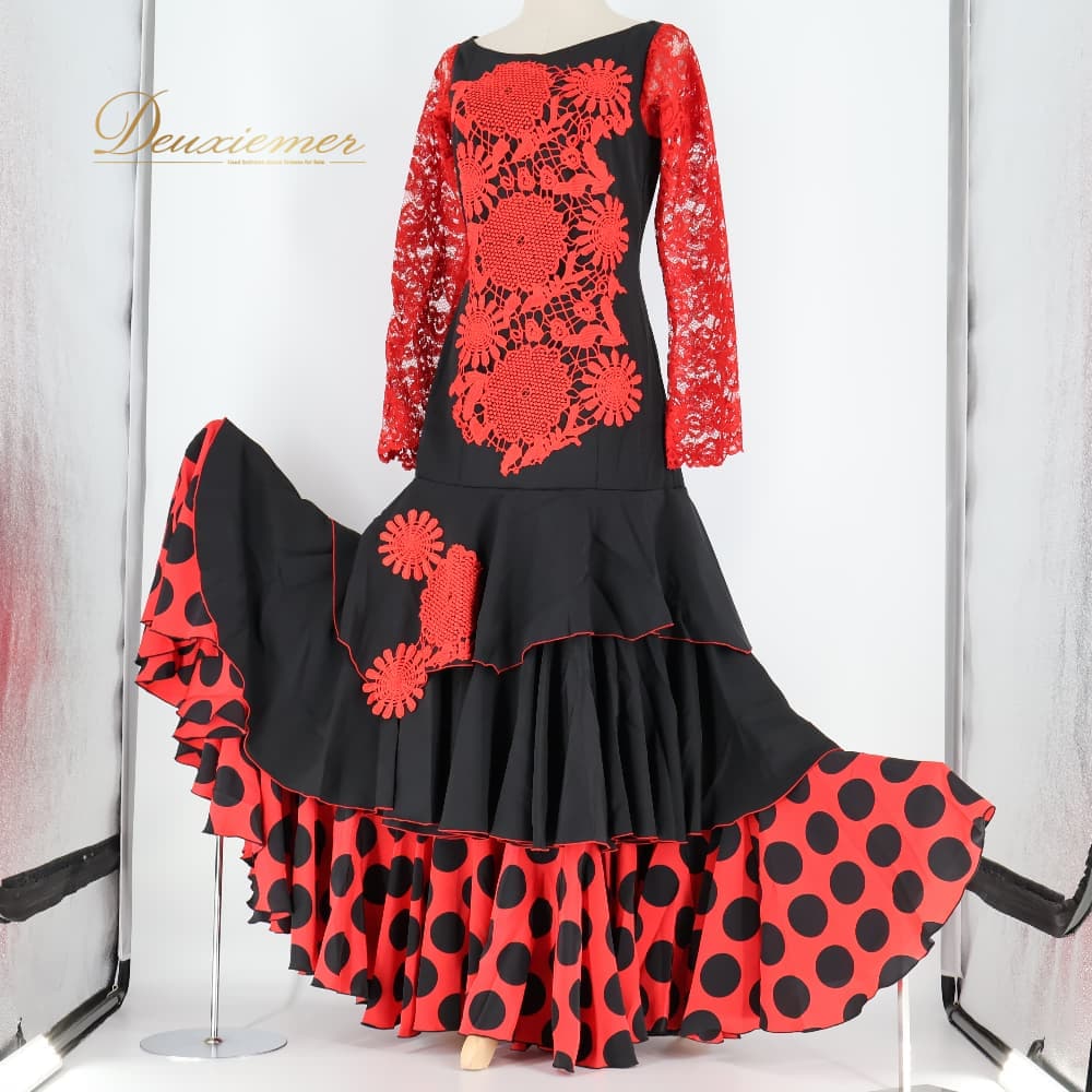 【中古】 Mariquita マリキータ フラメンコ 御召しもの 御召しもの 衣裳 黒いこと系 赤いこと系 赤 黒 ボランテ フラウンス スピード競技 水玉 一点 愛くるしい 晴れ晴れしい 刺しゅう 社交ダンス 寄り合い 告げ知らせる会 出来事 上演御召しもの C099-2511022001404