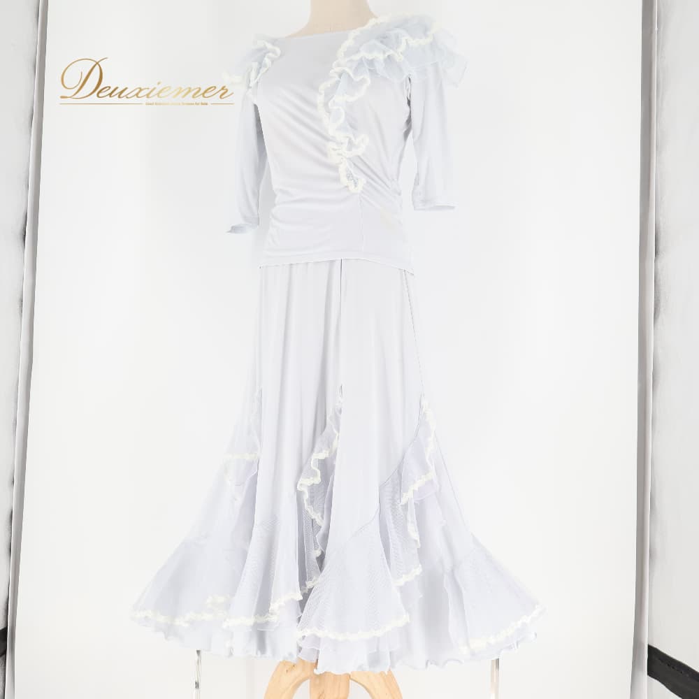 【中古】 Chacott チャコット 人付き合い社交ダンス お召しもの 背広 セットアップ 上下仕掛ける 標準尺度 白いこと系 薄墨色系 パープル系 白 薄墨色 水色 紫 フラウンス スピード競技 無地 習い事 読み合わせる着 社交ダンス 寄りあい 告げ知らせる会 雅びやか 好いたらしい 習い事お召しもの C078-2510120002399