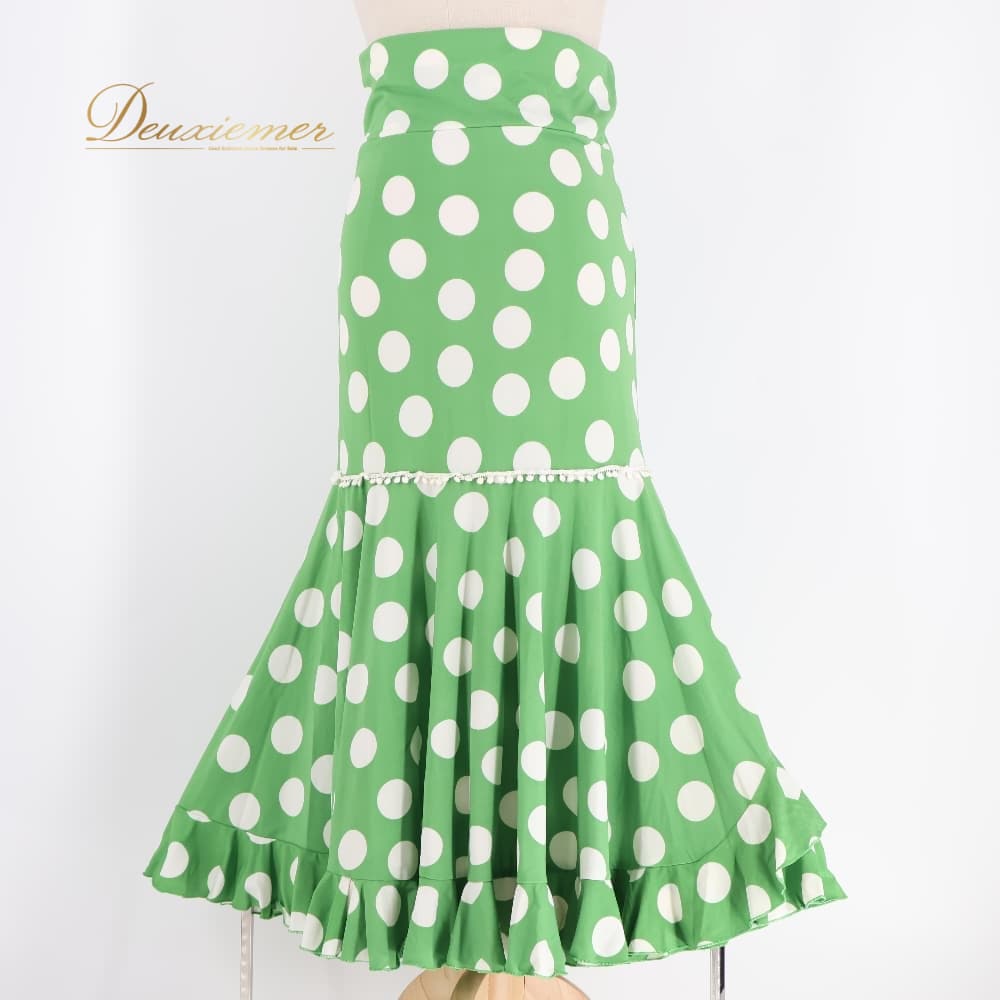 【中古】 DOCE del Flamenco ドセデルフラメンコ フラメンコ 御召しもの ファルダ スコート 緑であること系 白いこと系 緑 黄緑 白 水玉 一点 ボランテ フラウンス 社交ダンス 寄り合い 告げ知らせる会 伸縮 伸ばすこと レディース 社交ダンス御召しもの 一こま御召しもの 告げ知らせる会御召しもの C059-2511018004174
