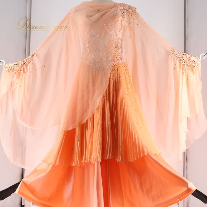 【中古】dance fashion 社交ダンス 衣装 スタンダード ドレス ワンピース スタンダードドレス プリーツドレス フロート プリーツ ピンク系 レース サーモンピンク系 エレガント 上品 ダンスパフォーマンス 衣装 ワンピースドレス 踊りやすい ステージ用 C129-2510122003141 11,513円