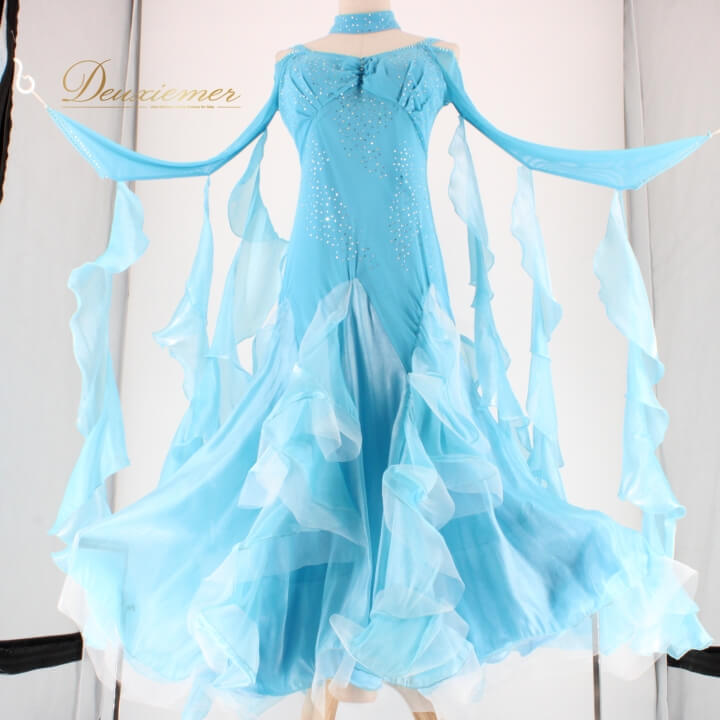【中古】 prima boutique プリマブティック 社交ダンス 衣装 スタンダード ドレス ワンピース パーティドレス 水色 フロート ブルー系 長袖 ライトブルー シルエット 二重スカート ボリューム 動き 見せる ホースヘア ラインストーン 揺れる D043-2510122009440 10,002円