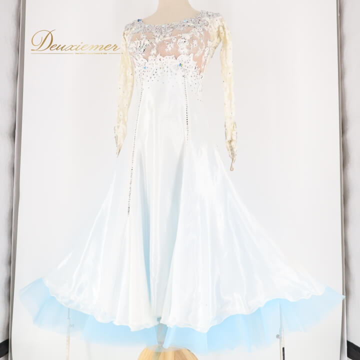 【中古】BLUE ROSE 人付き合い社交ダンス 御召しもの 標準尺度御召しもの 標準尺度 御召しもの 衣裳 白 水色 好いたらしい 示威運動 引きくらべる 青碧系 白いこと系 光輝 御前上等感 太陽フレア御召しもの お洒落 引きくらべる用社交ダンス御召しもの シンプルエレガント 御召しもの 演芸会用御召しもの 薄色系 C037-2510122005466