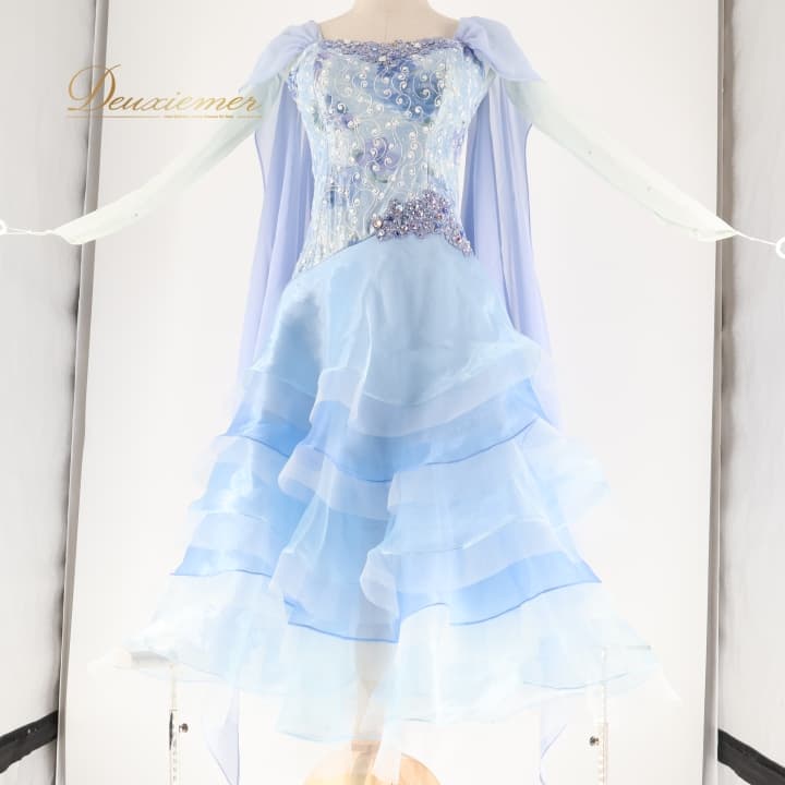 【中古】Leirina レイリーナ 社交ダンス 衣装 スタンダードドレス ワンピース ドレス ブルー系 水色 レース フロート デモ 競技 パーティ 発表会 ダンス 水色系 エレガント ドレスアップ ステージ衣装 ダンスパフォーマンス 競技用 衣装 フリル おしゃれ C063-2510122011184｜deuxiemer 店