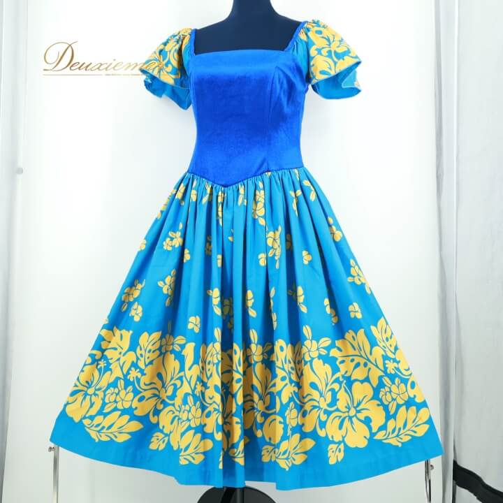 【中古】フラダンス 衣装 ワンピース ドレス ブルー系 フラ ダンス 花柄 青 水色 黄 鮮やか ハワイアン アロハ 華やか 爽やか ハワイアンプリント かわいい イエロー系 A122-2512019004026