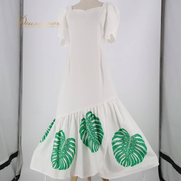 【中古】MermaidLine MMJ マーメイドライン エムエムジェイ フラダンス 衣装 ワンピース ドレス ホワイト系 日本製 モンステラ柄 スリット かわいい 綺麗 鮮やか 華やか 明るい ハワイアン アロハ ハワイアンプリント フラ ダンス レッスン 練習 M A012-2512019006105