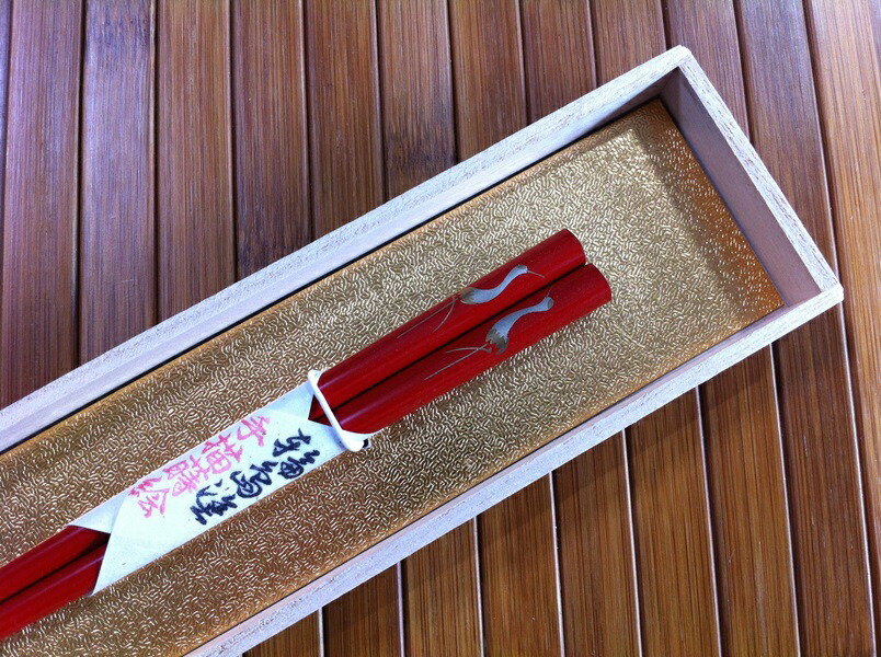 【御前上等箸】輪島塗箸 向こうっ面鶴（朱・お箸1膳）－本手描蒔絵/桐九鼎大呂/差し上げ物/差し上げ物/