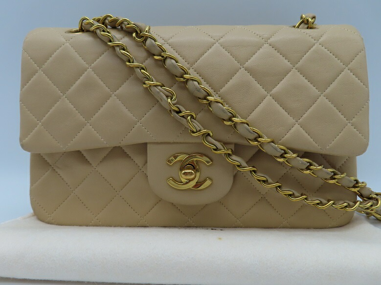 ☆★最終値下げ★☆　CHANEL マトラッセ　ベージュ CHANEL マトラッセ 23 シングルフラップシングルチェーン 1985