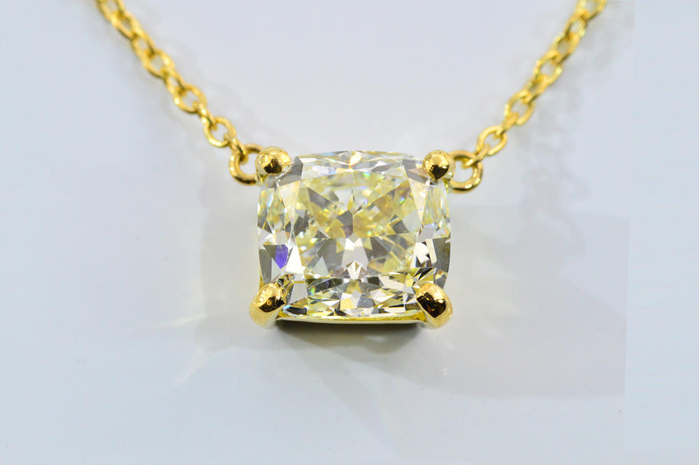 ダイヤモンドネックレス１カラットクッションカット1.07ct ライトイエローVVS2GIA鑑定書つき透明感強い｜ダイヤモンド専門店　オシェル