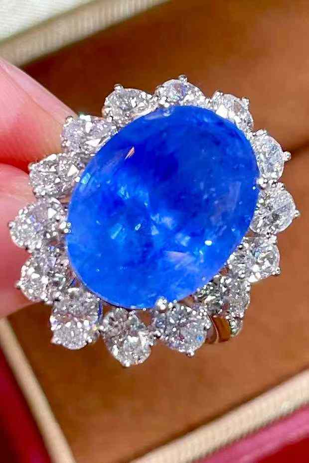 11.36ct Guild 無焼・無処理 サファイア リング Pt950 プラチナ|Diamond Celeb