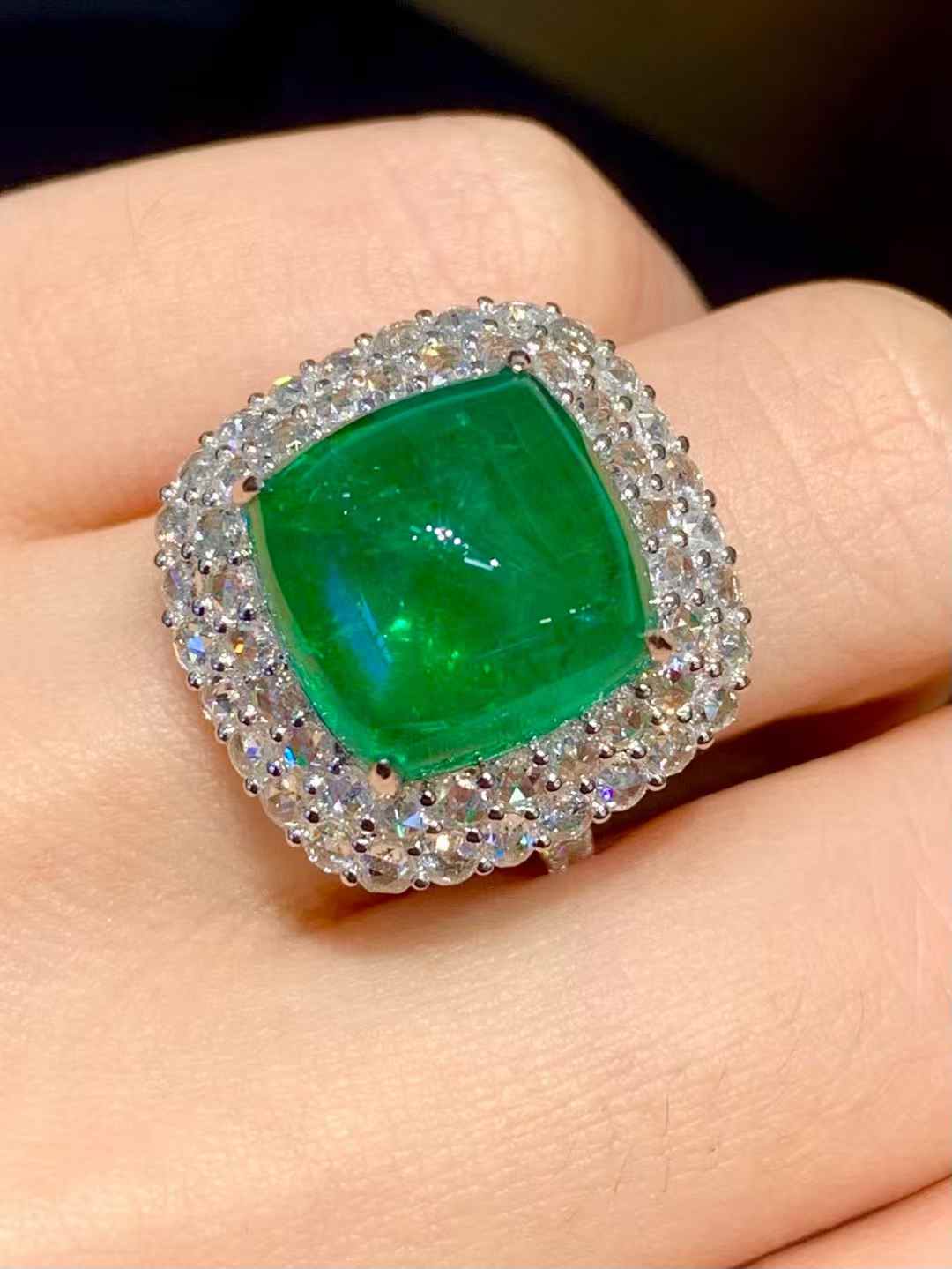 9.60ct 天然エメラルド シュガーローフカット リング K18ホワイトゴールド