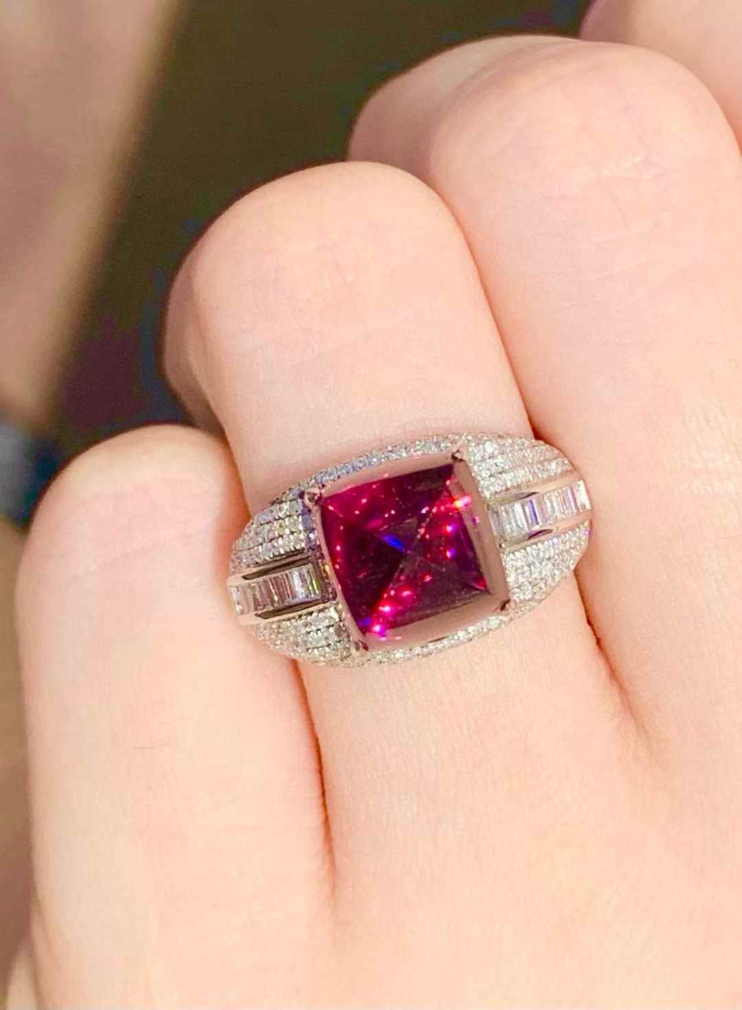 5.6ct ルビライトカラー トルマリン リング K18ホワイトゴールド｜Diamond Celeb