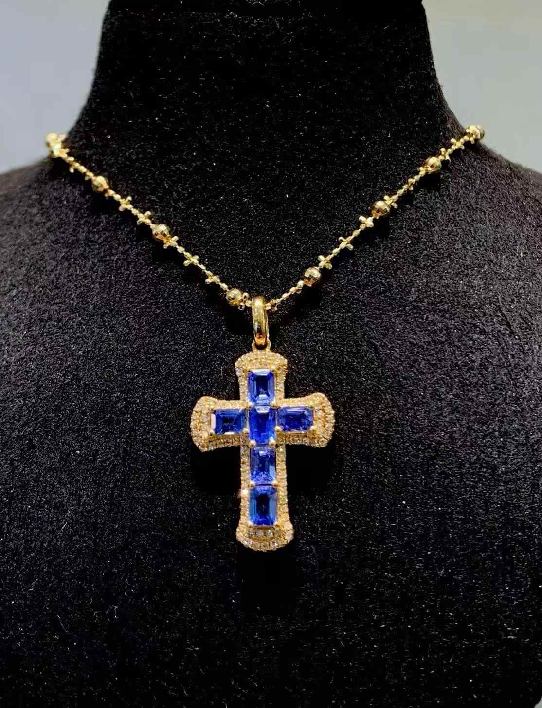 【約2.25ct ヴィヴィッドブルー サファイア クロスペンダント】 18Kイエローゴールド